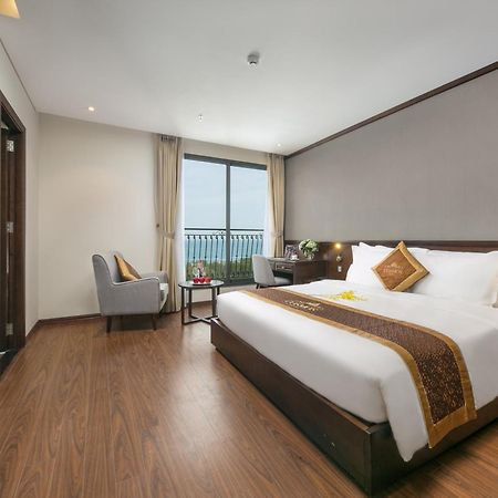 Cosmos Hotel Danang Екстер'єр фото