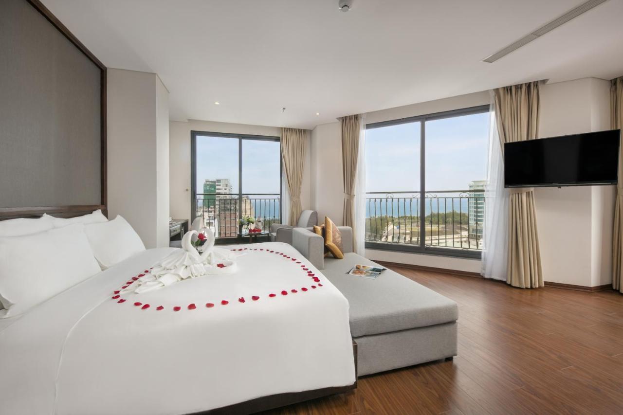 Cosmos Hotel Danang Екстер'єр фото