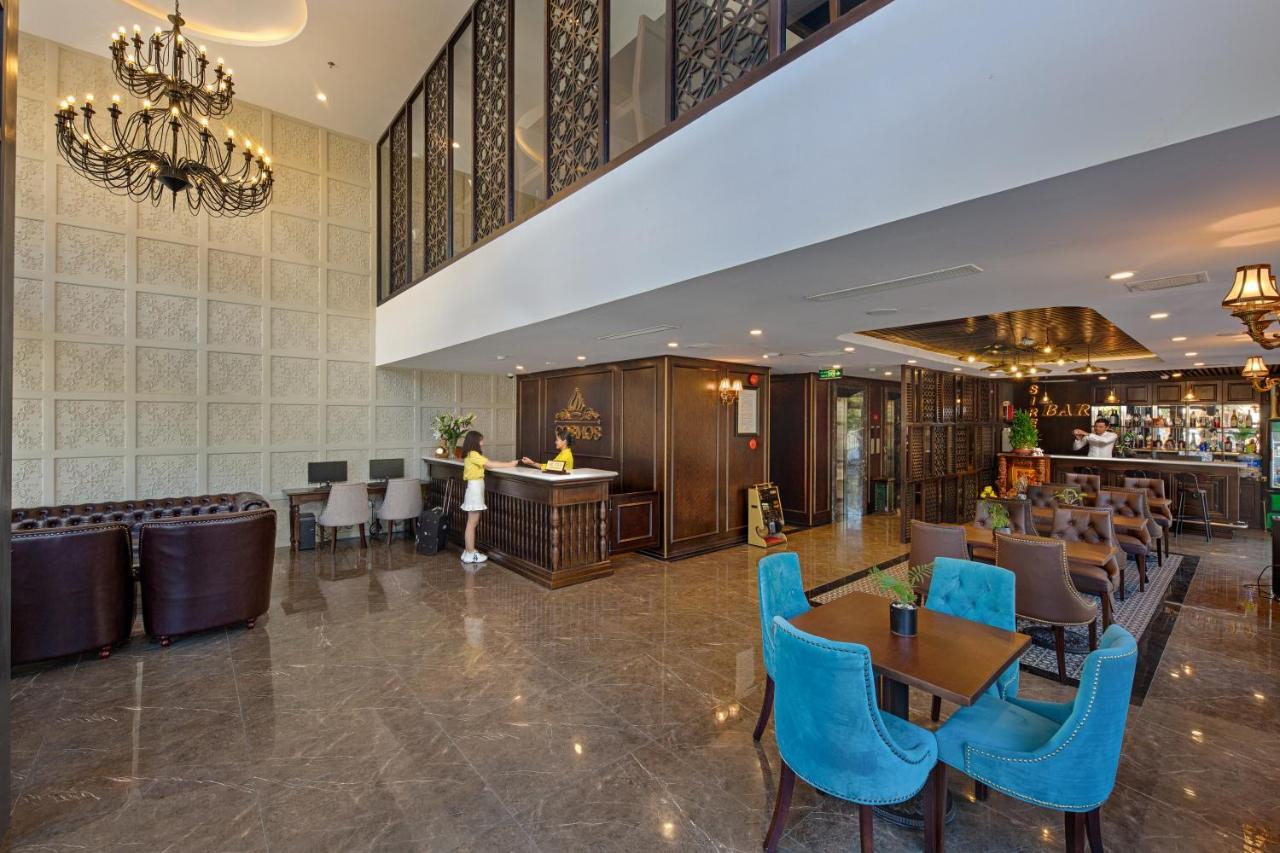 Cosmos Hotel Danang Екстер'єр фото